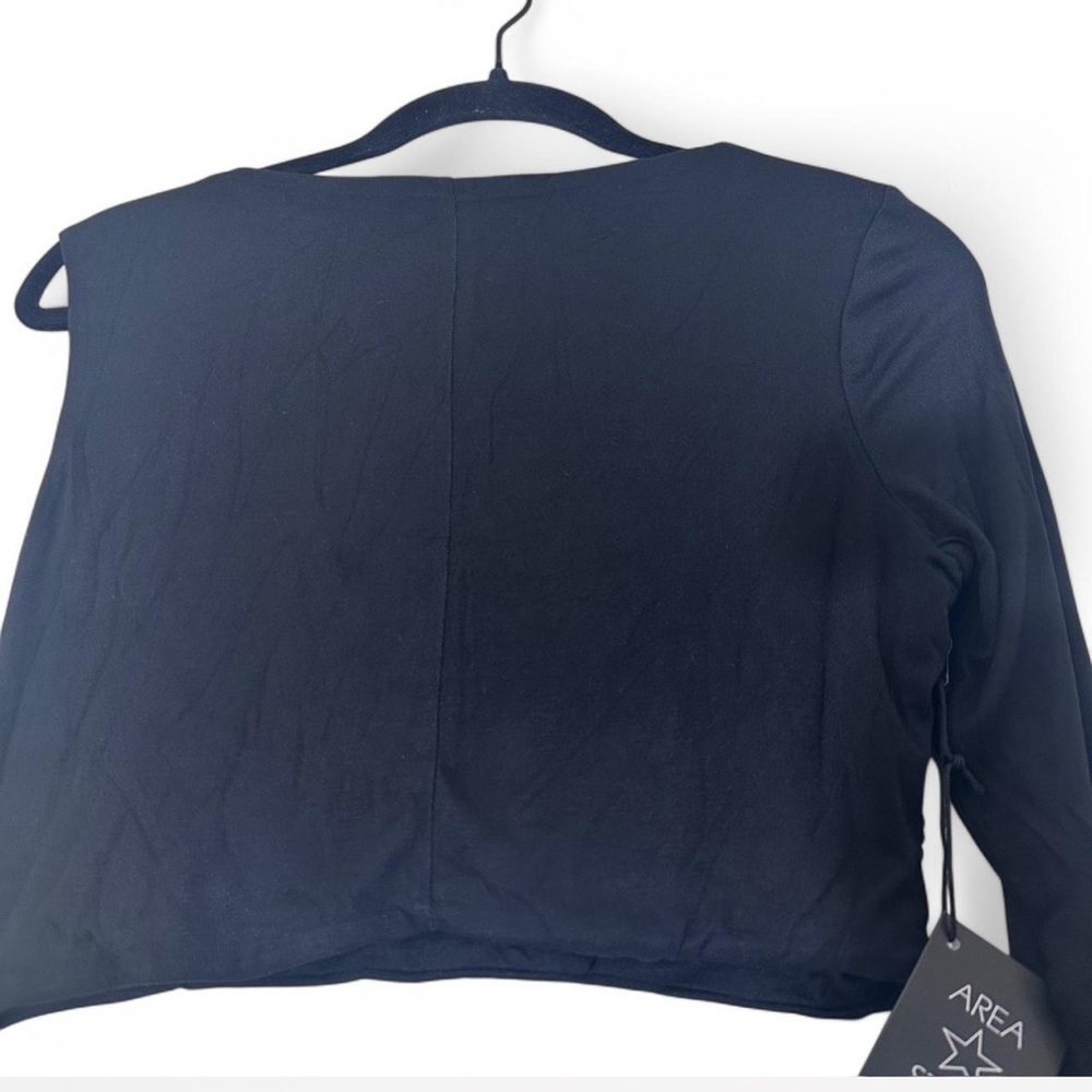 Area stars One sleeve Black Jacqui Crop top size L NWT - Picture 5 of 8